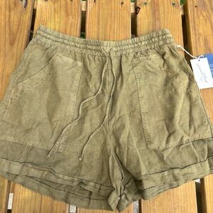 Universal Thread Linen Blend Olive Green Shorts